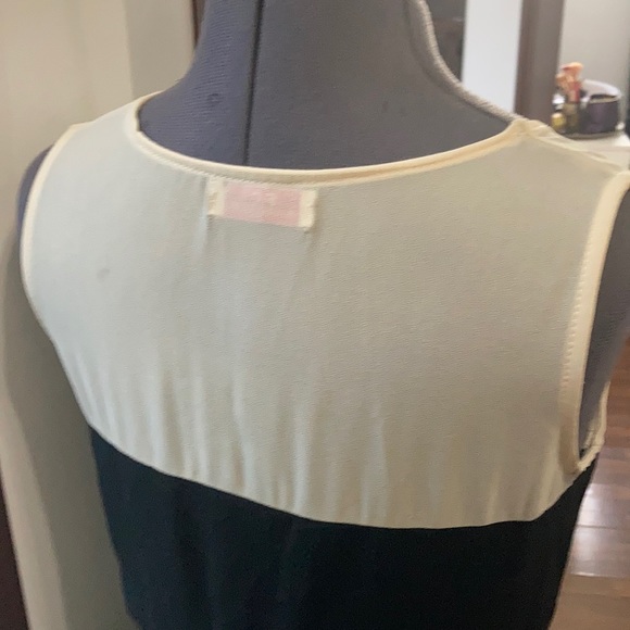 Adorable comfy black and cream dress! - Picture 3 of 3